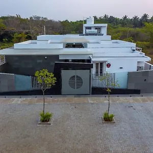 Resort S R Pool